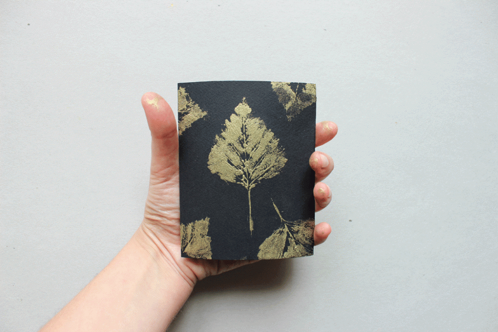 stampa con le foglie