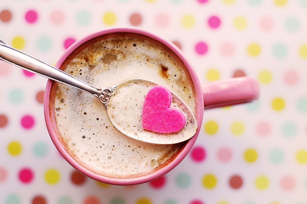 colazione cuore rosa san valentino
