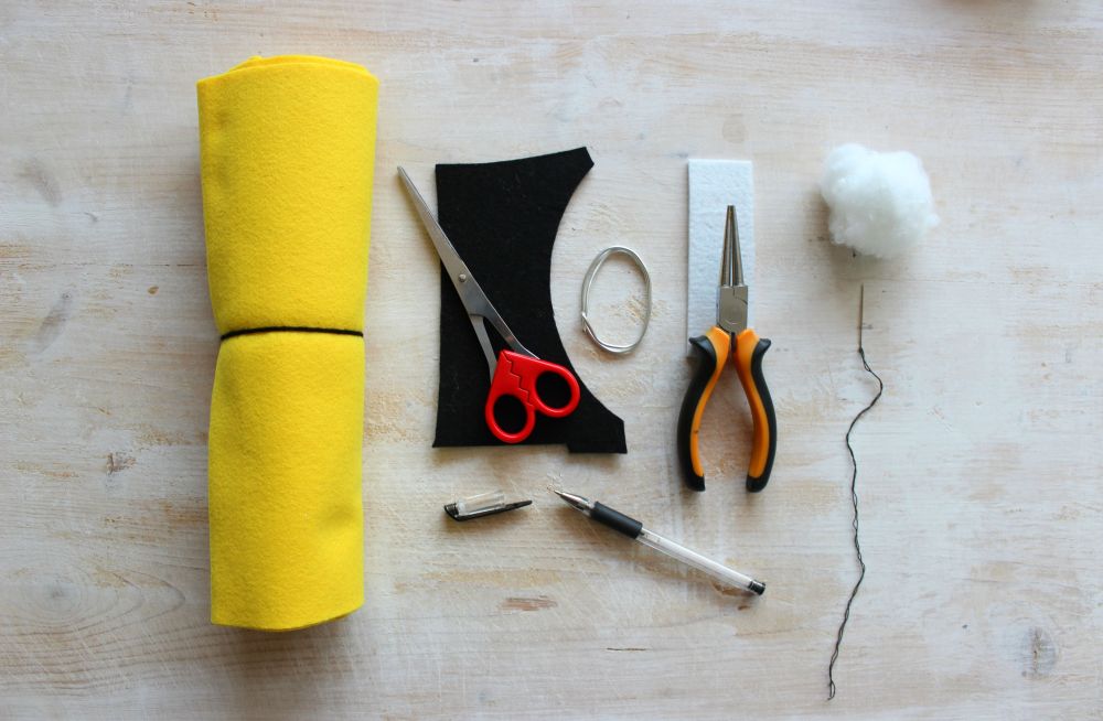 occorrente pupazzo imbottito ape fai da te