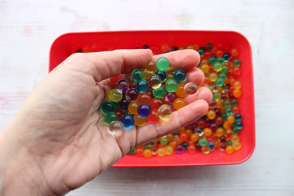 perle d'acqua colorate per stimolare la fantasia del bambino