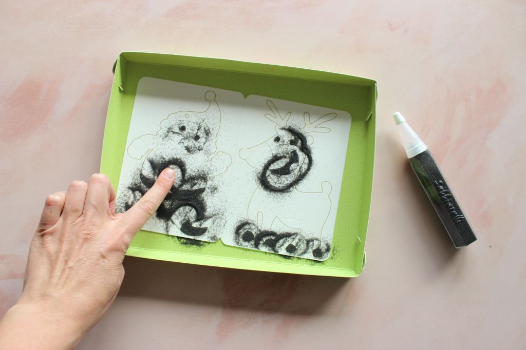 come colorare con la sabbia