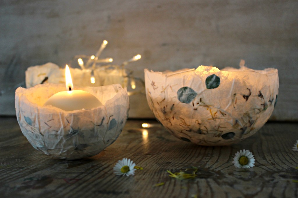 lanterne floreali fai da te con carta riciclata